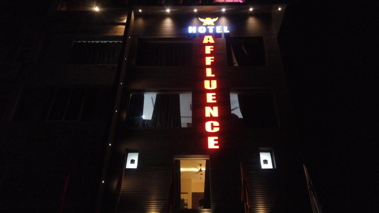 Affluence Hotel Kharar Екстер'єр фото